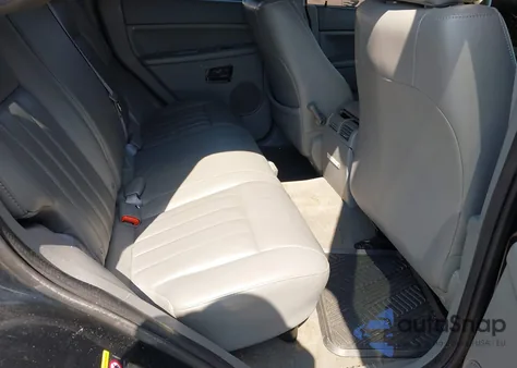 2005 Jeep Grand Cherokee Laredo из США, поврежденный, VIN 1J8HR48N55C704631